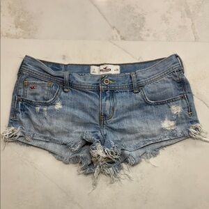 Hollister Women's Light Wash Distressed Denim Cutoff Shorts 28/7